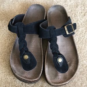 Black Muk Luk sandals